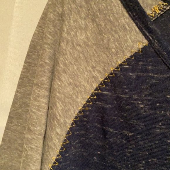 Michigan Wolverines 3/4 length Sleeves T-shirt women’s size M New - Picture 4 of 5